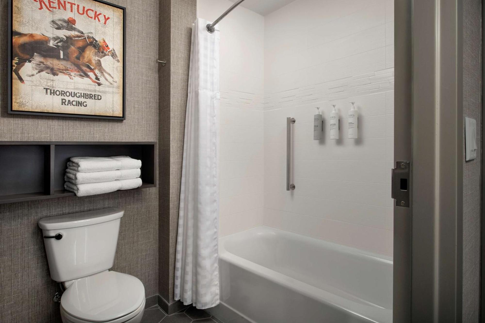 Homewood Suites By Hilton Louisville Airport Экстерьер фото