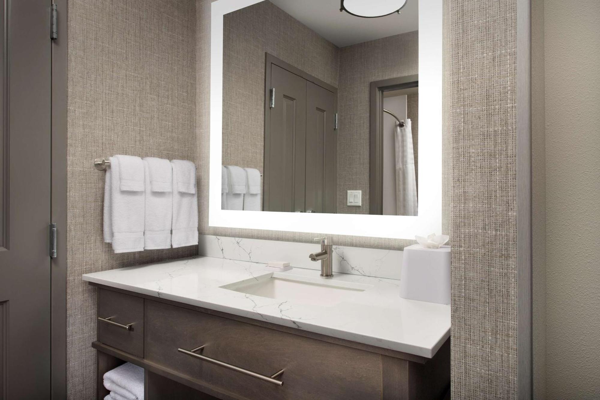 Homewood Suites By Hilton Louisville Airport Экстерьер фото