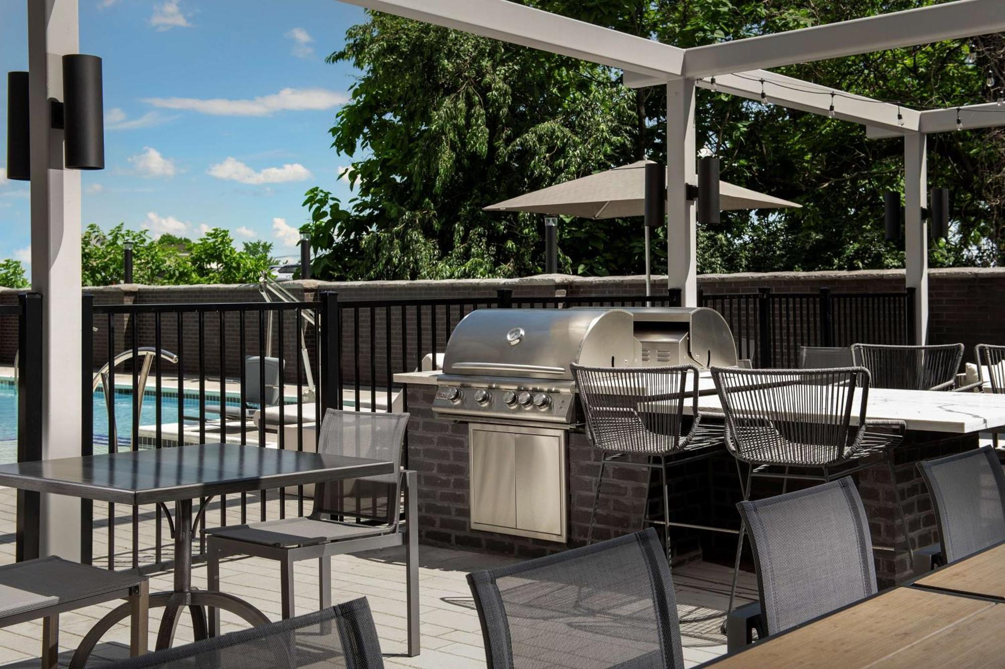 Homewood Suites By Hilton Louisville Airport Экстерьер фото
